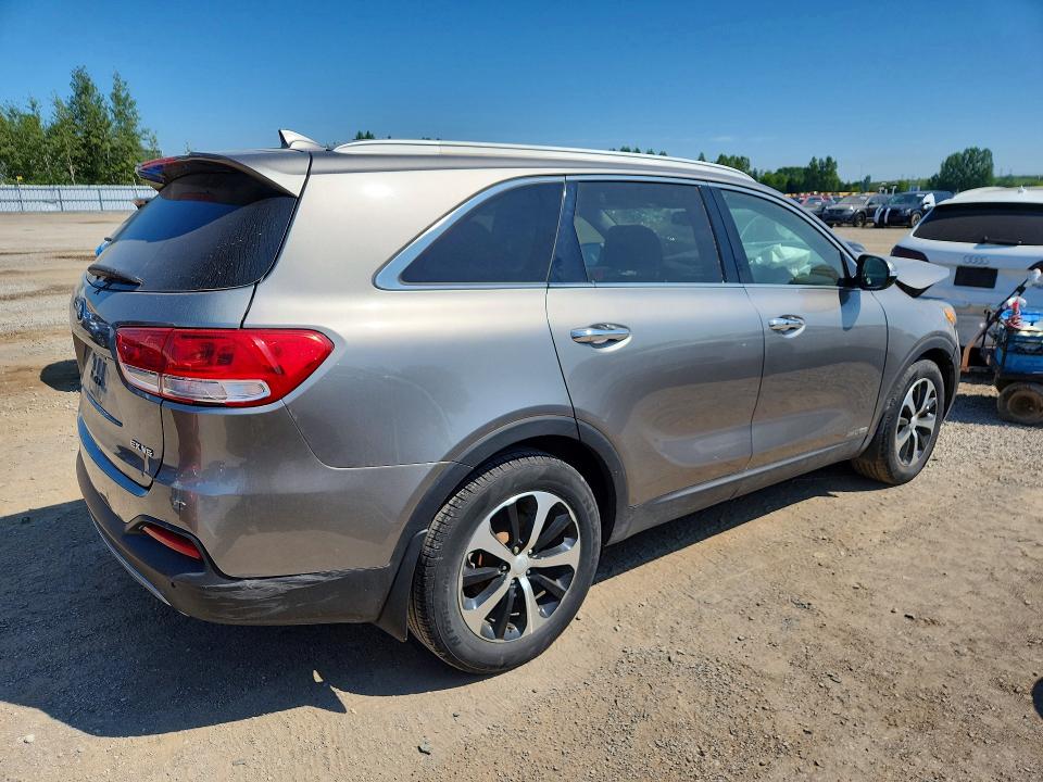 61415556 :رقم المزاد ، 5XYPHDA59HG326250 vin ، 2017 Kia Sorento مزاد بيع