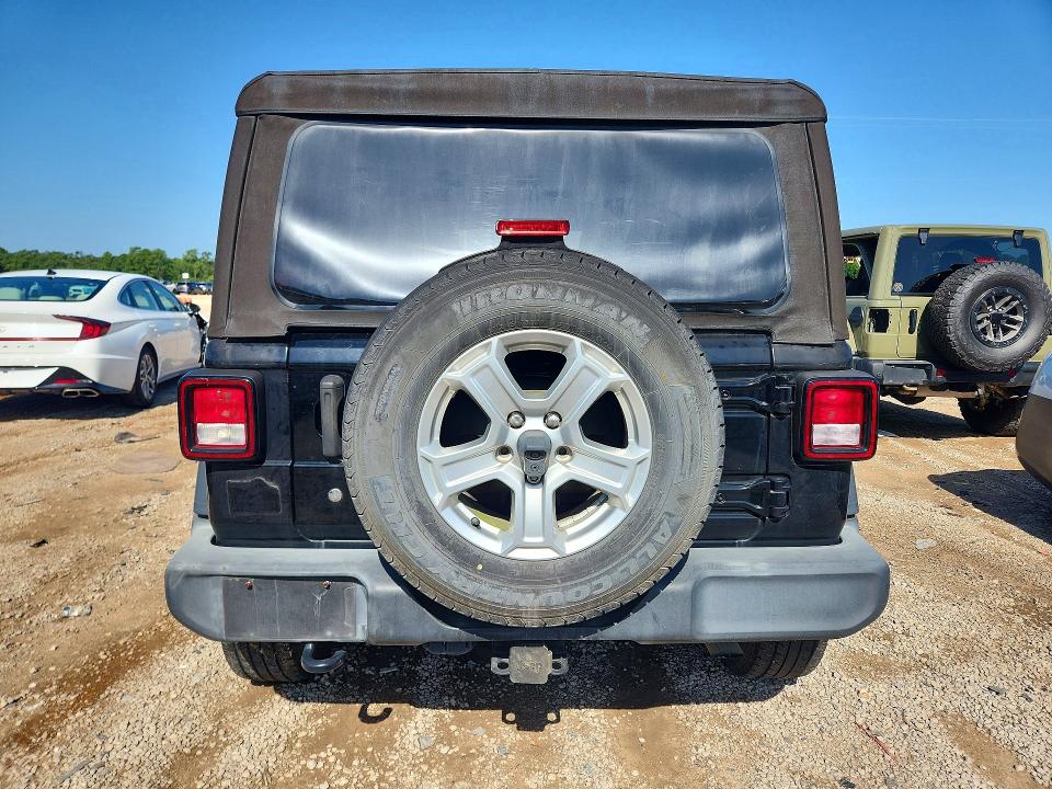Auction sale of the 2018 Jeep Wrangler Unlimited, vin: 1C4HJXDG4JW147971, lot number: 61806106