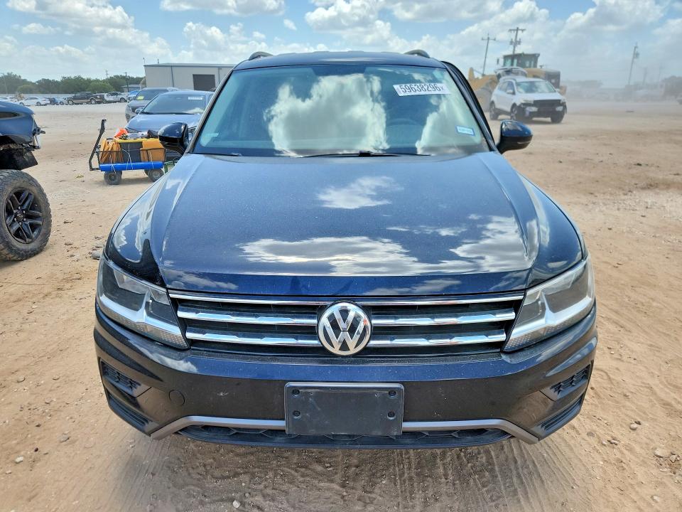 Продажа на аукционе авто 2020 Volkswagen Tiguan, vin: 3VV1B7AX9LM157581, номер лота: 59638296