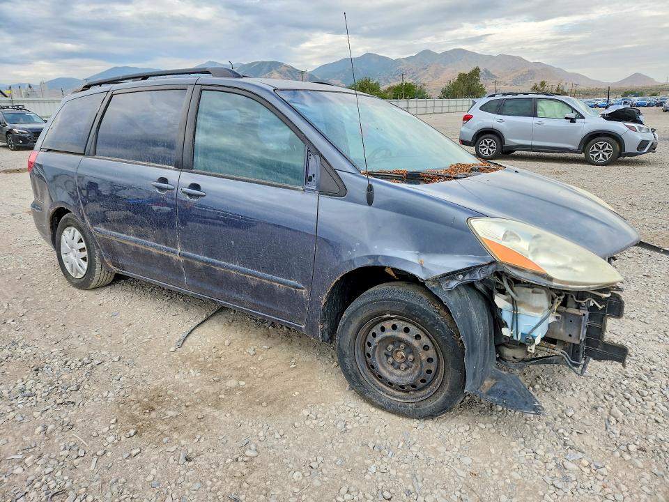 2007 Toyota Sienna მანქანა იყიდება აუქციონზე, vin: 5TDZK23C07S017231, აუქციონის ნომერი: 62074556
