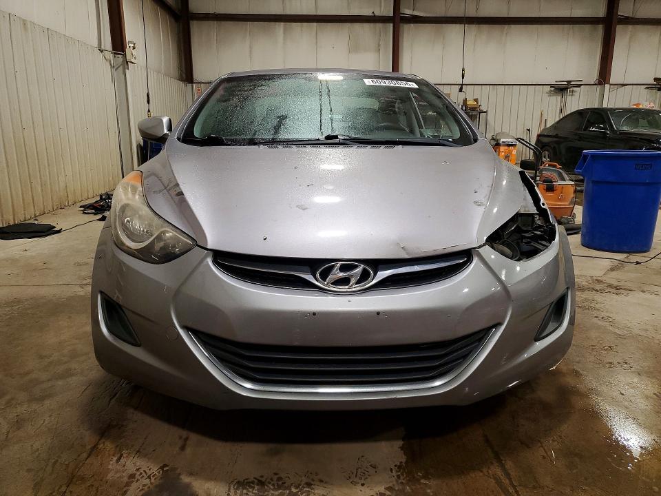 60930856 :رقم المزاد ، KMHDH4AE0DU485536 vin ، 2013 Hyundai Elantra مزاد بيع