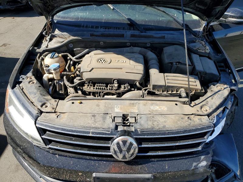 2017 Volkswagen Jetta მანქანა იყიდება აუქციონზე, vin: 3VWL17AJ1HM399646, აუქციონის ნომერი: 61771366