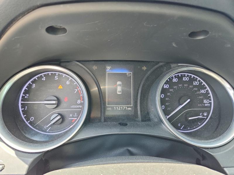 60650896 :رقم المزاد ، 4T1B11HK2JU568113 vin ، 2018 Toyota Camry مزاد بيع