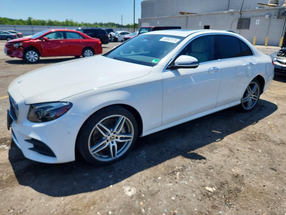 60862976 :رقم المزاد ، WDDZF4KB4HA019819 vin ، 2017 Mercedes-benz E مزاد بيع