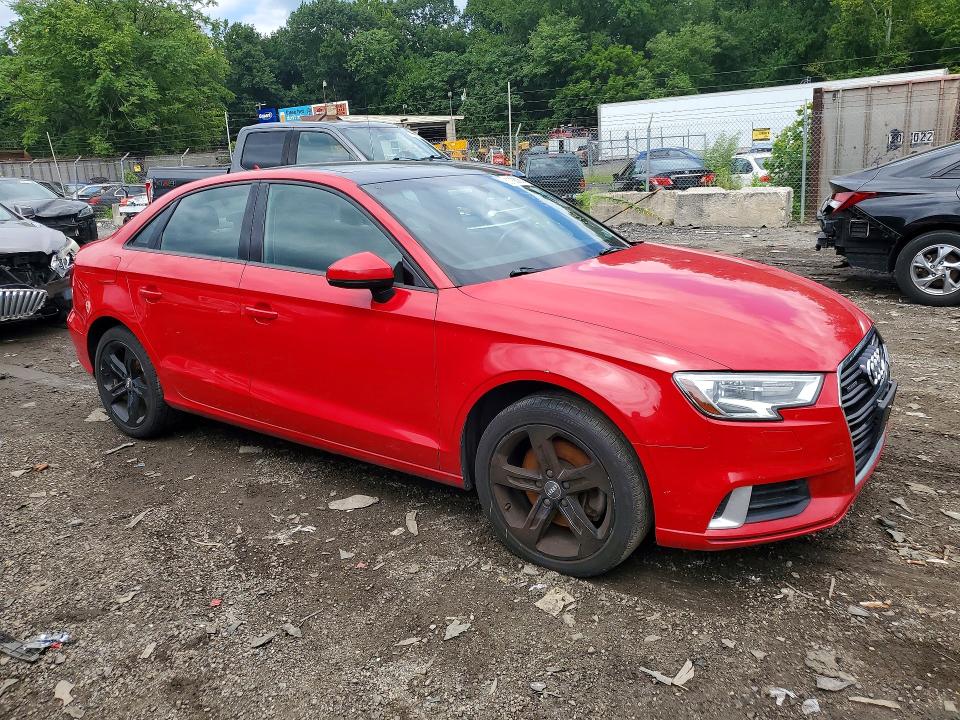 Продажа на аукционе авто 2018 Audi A3, vin: WAUB8GFFXJ1072533, номер лота: 62766056
