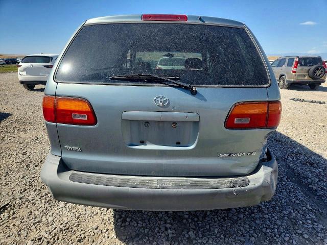 60465626 :رقم المزاد ، 4T3ZF19C7YU319623 vin ، 2000 Toyota Sienna مزاد بيع