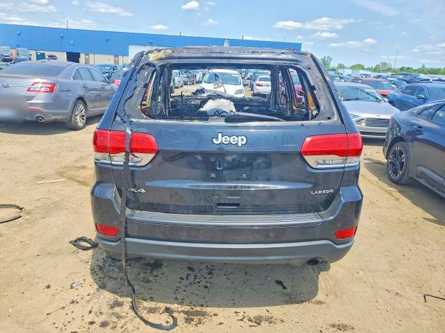 62345816 :رقم المزاد ، 1C4PJMCS9FW709855 vin ، 2015 Jeep Cherokee مزاد بيع
