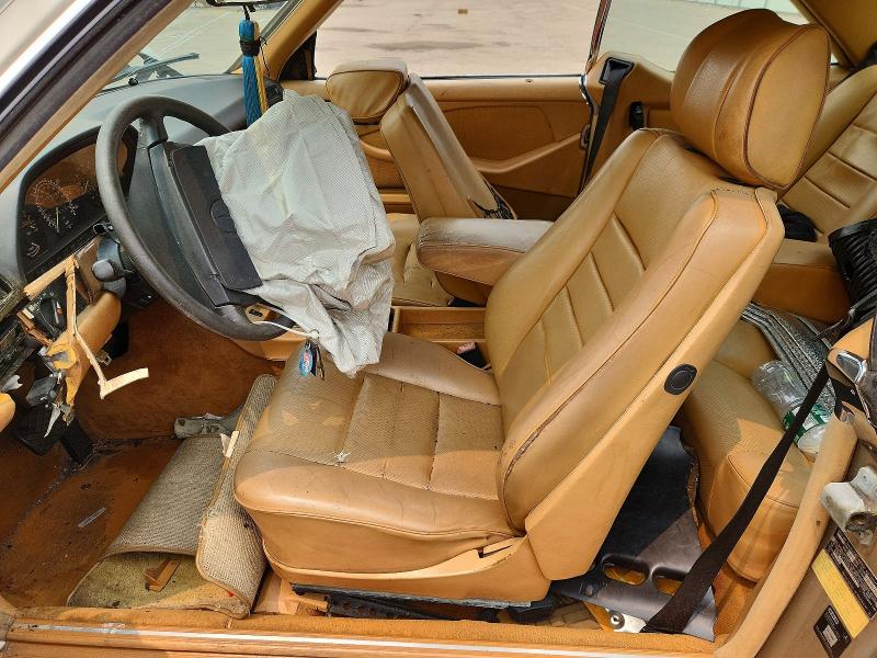 1988 Mercedes-benz 560 მანქანა იყიდება აუქციონზე, vin: WDBCA45D0JA394509, აუქციონის ნომერი: 59284086
