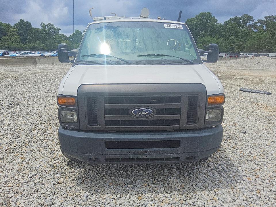 57679926 :رقم المزاد ، 1FTNE24W28DB57955 vin ، 2008 Ford Econoline مزاد بيع