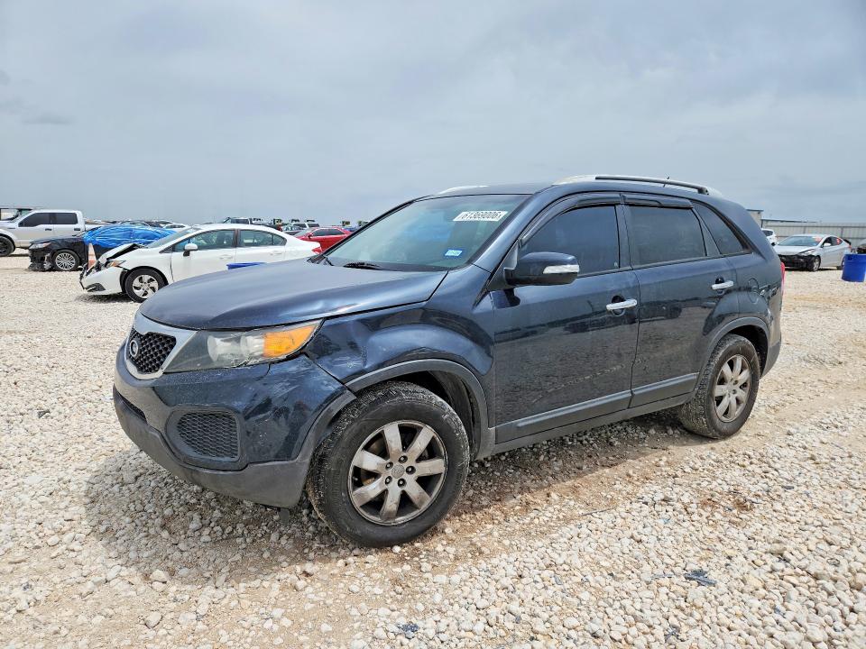 2013 Kia Sorento მანქანა იყიდება აუქციონზე, vin: 5XYKT4A24DG370021, აუქციონის ნომერი: 61369006