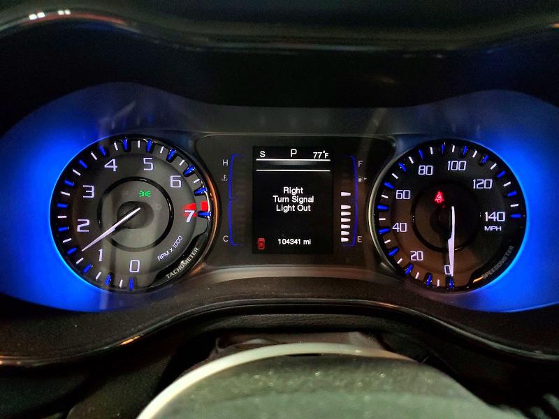 59880156 :رقم المزاد ، 1C3CCCBG5FN551492 vin ، 2015 Chrysler 200 مزاد بيع