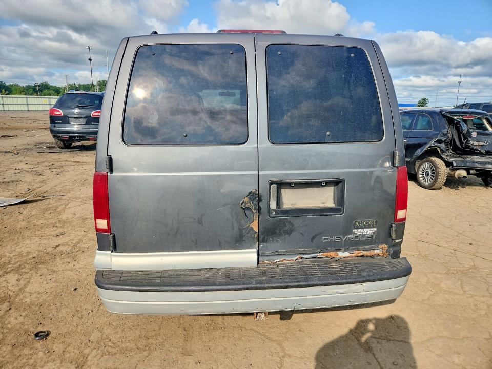 Продаж на аукціоні авто 2000 Chevrolet Astro, vin: 1GNDM19W5YB135226, номер лоту: 61893766
