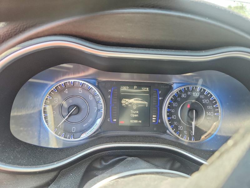 59091716 :رقم المزاد ، 1C3CCCAB1FN756717 vin ، 2015 Chrysler 200 مزاد بيع
