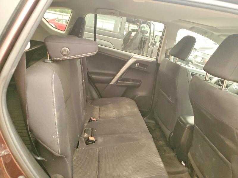 61195046 :رقم المزاد ، 2T3RFREV0JW819473 vin ، 2018 Toyota Rav4 مزاد بيع