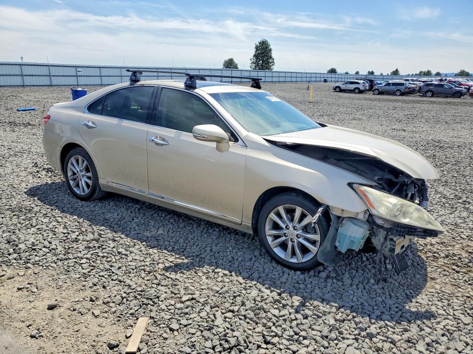 60187556 :رقم المزاد ، JTHBK1EG1B2441639 vin ، 2011 Lexus Es مزاد بيع