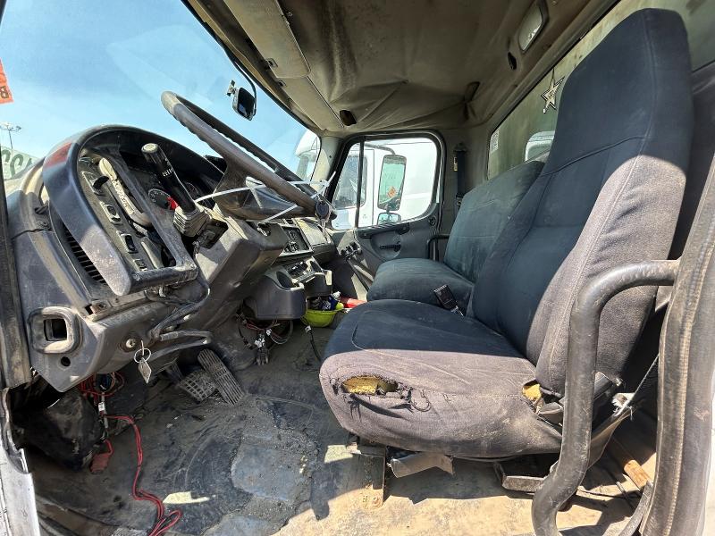 2005 Freightliner M2 მანქანა იყიდება აუქციონზე, vin: 1FVACXCS05HN20603, აუქციონის ნომერი: 61225056