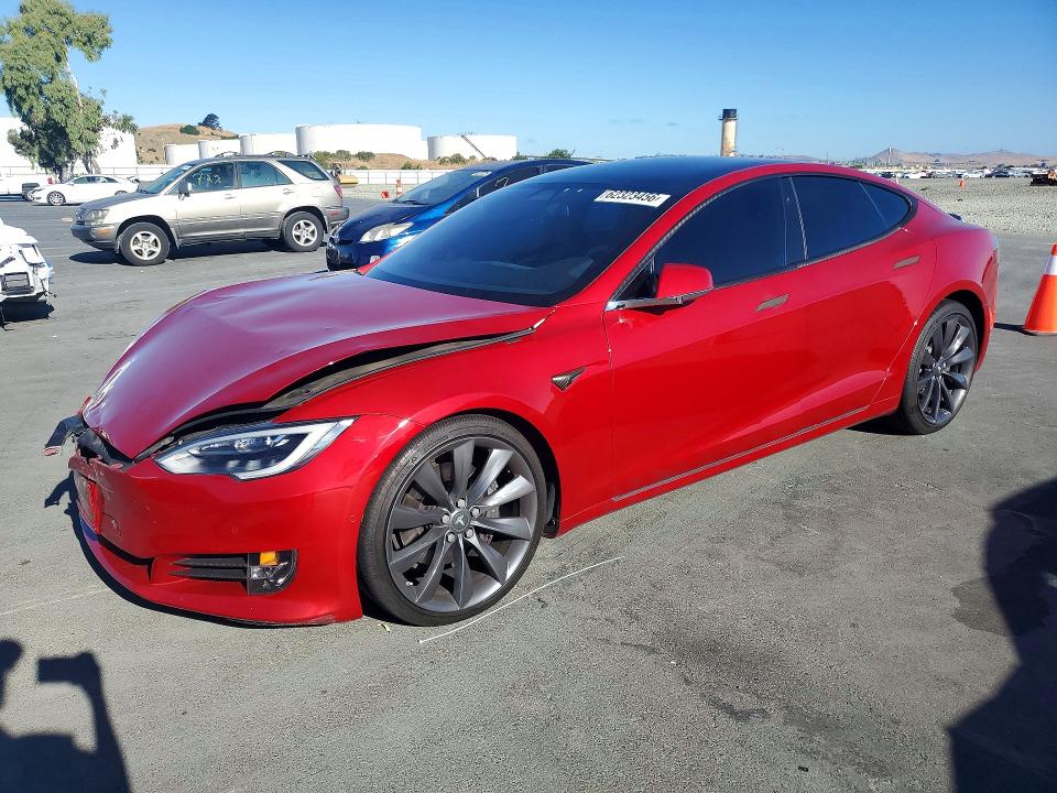 2017 Tesla Model S მანქანა იყიდება აუქციონზე, vin: 5YJSA1E25HF197167, აუქციონის ნომერი: 62323456
