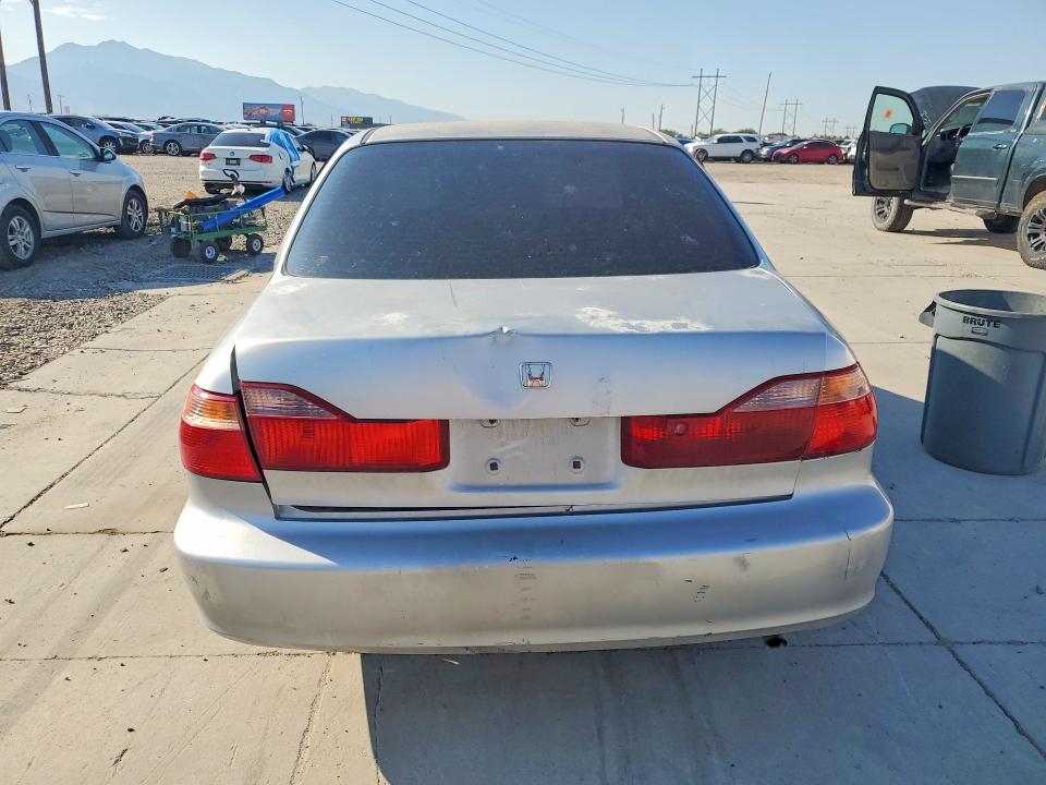 63541936 :رقم المزاد ، JHMCG6655YC007999 vin ، 2000 Honda Accord مزاد بيع