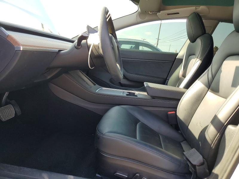 61782396 :رقم المزاد ، 5YJ3E1EB2MF877465 vin ، 2021 Tesla Model 3 مزاد بيع