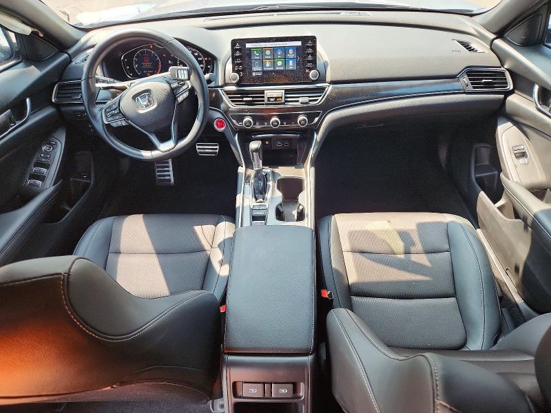62528546 :رقم المزاد ، 1HGCV1F36NA112777 vin ، 2022 Honda Accord مزاد بيع