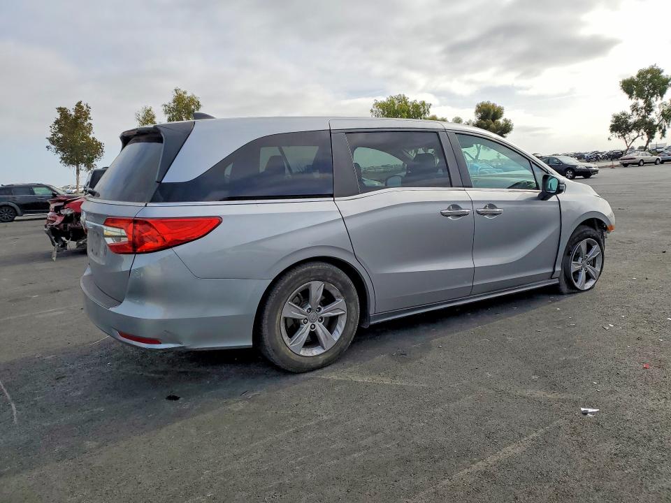 59231066 :رقم المزاد ، 5FNRL6H75LB001038 vin ، 2020 Honda Odyssey مزاد بيع