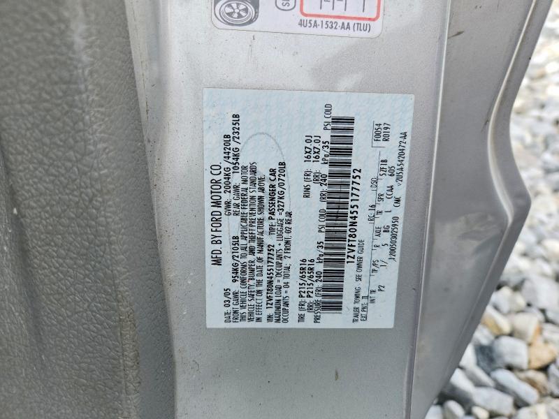 2005 Ford Mustang მანქანა იყიდება აუქციონზე, vin: 1ZVFT80N455177752, აუქციონის ნომერი: 61401156
