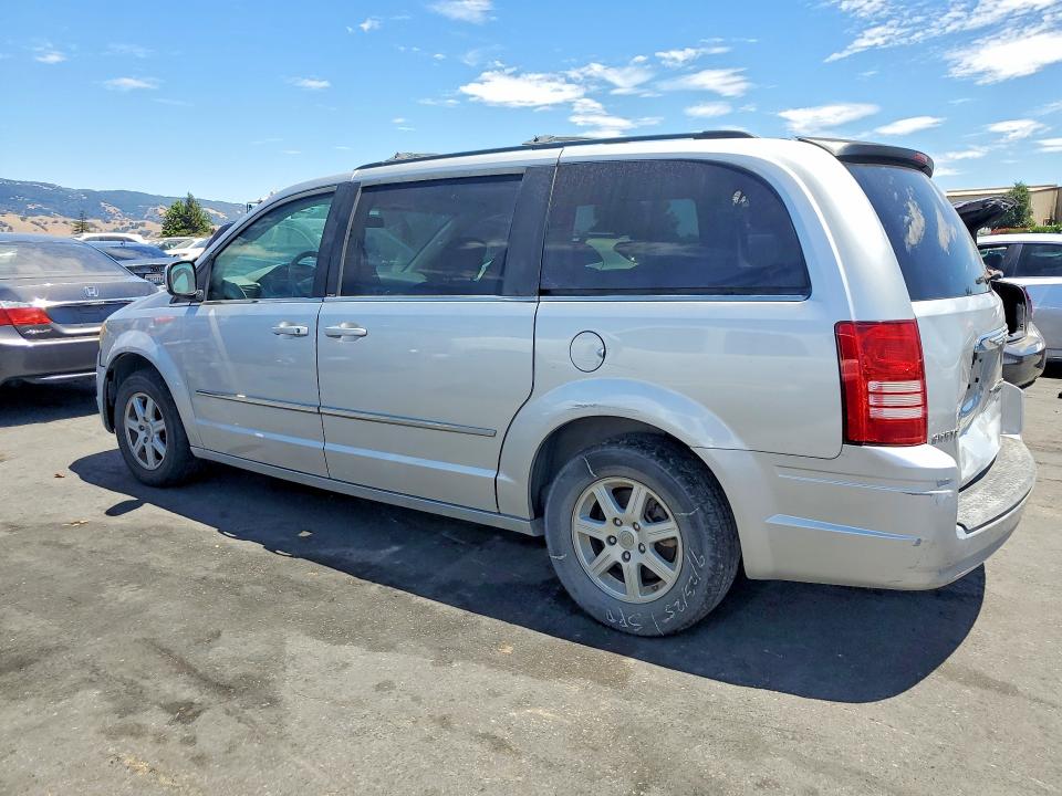 61942226 :رقم المزاد ، 2A4RR5D12AR450683 vin ، 2010 Chrysler Town & Country مزاد بيع