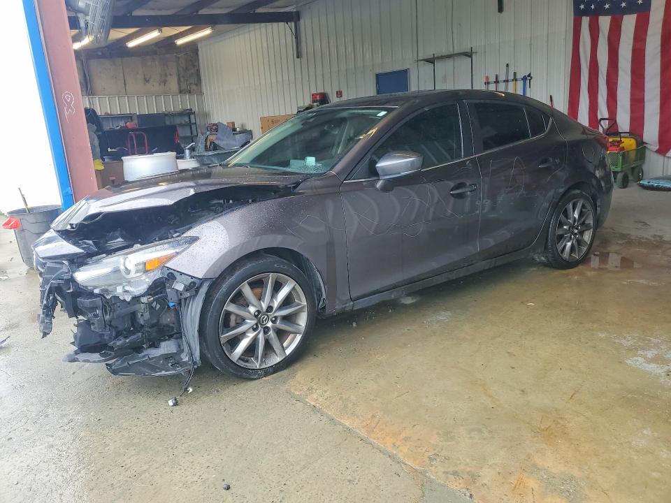 62039386 :رقم المزاد ، 3MZBN1W36JM235144 vin ، 2018 Mazda 3 مزاد بيع