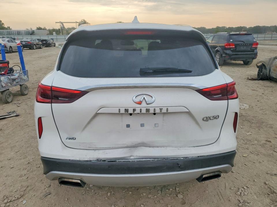 63161106 :رقم المزاد ، 3PCAJ5M30KF109470 vin ، 2019 Infiniti Qx50 مزاد بيع