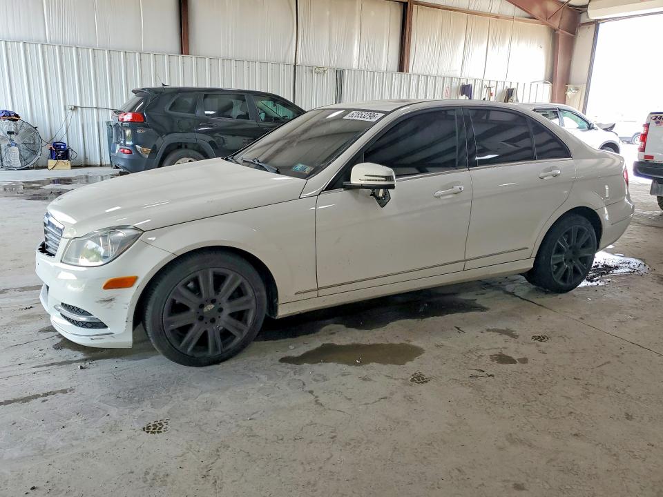 62853296 :رقم المزاد ، WDDGF8AB0DA857789 vin ، 2013 Mercedes-benz C مزاد بيع