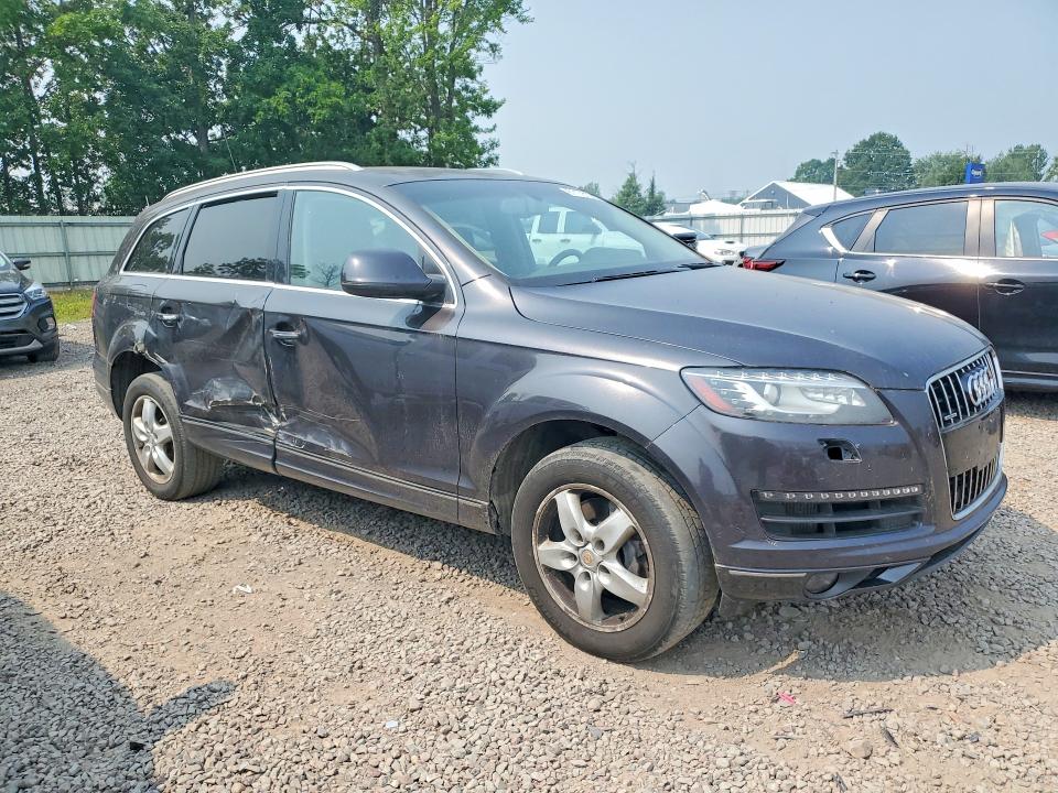 Продажа на аукционе авто 2015 Audi Q7, vin: WA1LMAFE1FD005357, номер лота: 61176126