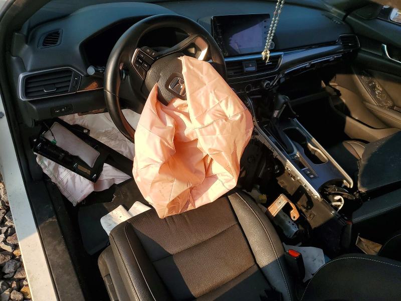 Продажа на аукционе авто 2019 Honda Accord, vin: 1HGCV1F39KA094190, номер лота: 59975816