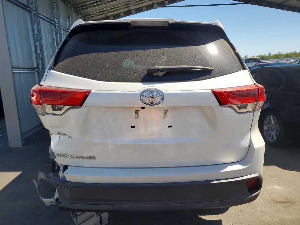 61724376 :رقم المزاد ، 5TDZZRFH1KS300015 vin ، 2019 Toyota Highlander مزاد بيع