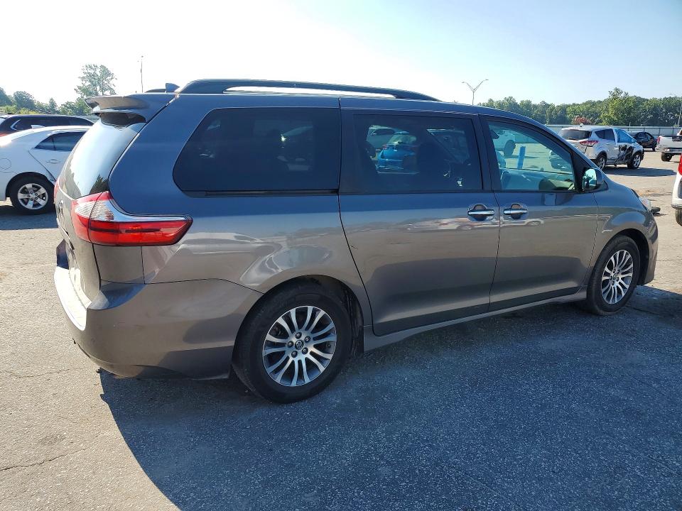 2018 Toyota Sienna მანქანა იყიდება აუქციონზე, vin: 5TDYZ3DC2JS960353, აუქციონის ნომერი: 63132846