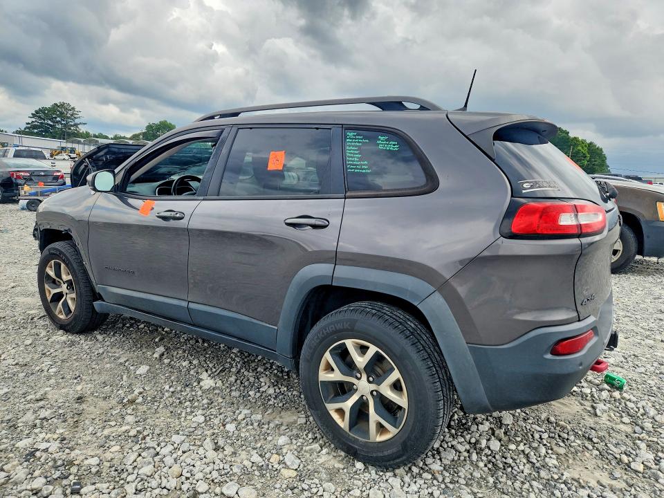 59121466 :رقم المزاد ، 1C4PJMBX9JD609904 vin ، 2018 Jeep Cherokee مزاد بيع