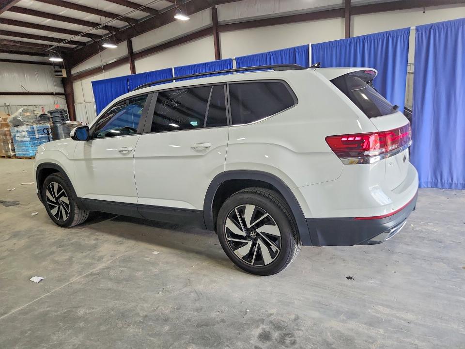 61524786 :رقم المزاد ، 1V2WR2CAXRC584725 vin ، 2024 Volkswagen Atlas مزاد بيع
