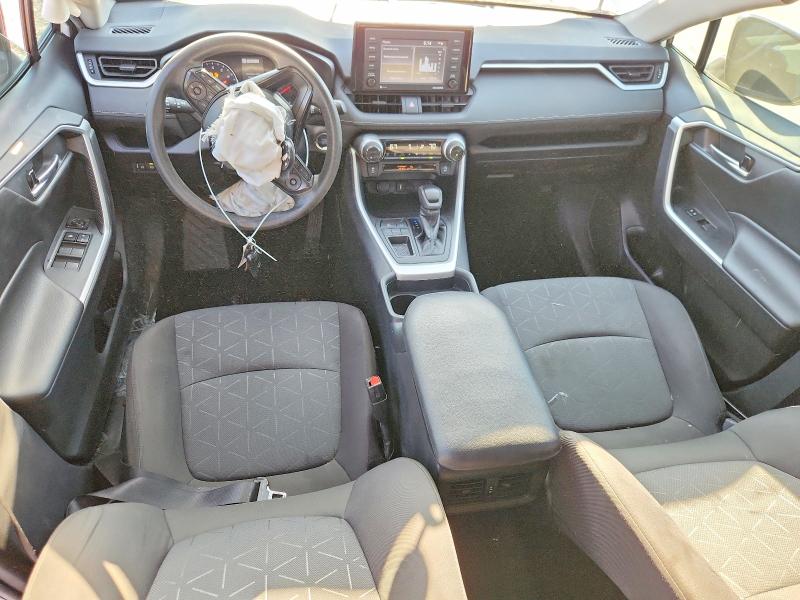 62581776 :رقم المزاد ، 2T3W1RFV3MC162562 vin ، 2021 Toyota Rav4 مزاد بيع
