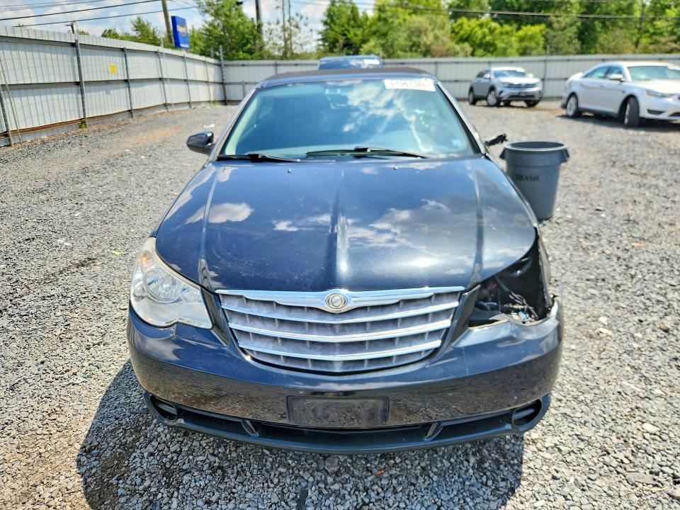 61967386 :رقم المزاد ، 1C3BC5ED0AN137991 vin ، 2010 Chrysler Sebring مزاد بيع