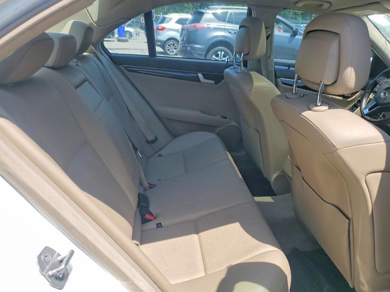 60836846 :رقم المزاد ، WDDGF8AB1DG083484 vin ، 2013 Mercedes-benz C مزاد بيع