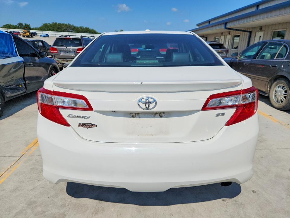 Aukcja sprzedaży 2014 Toyota Camry, vin: 4T1BF1FK3EU771800, numer aukcji: 61843996