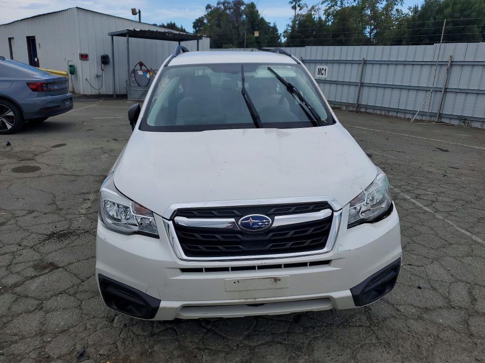 2017 Subaru Forester მანქანა იყიდება აუქციონზე, vin: JF2SJABC9HH586554, აუქციონის ნომერი: 60991146