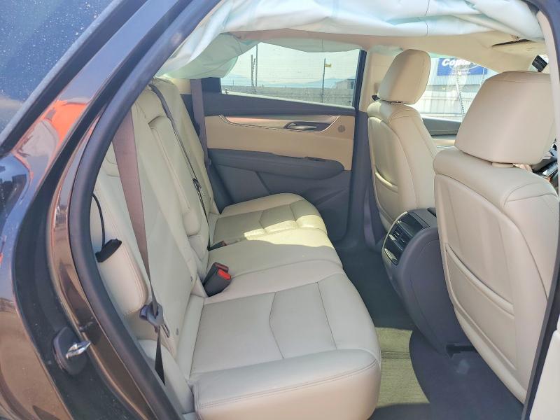 59375556 :رقم المزاد ، 1GYKNDRS9JZ124149 vin ، 2018 Cadillac Xt5 مزاد بيع