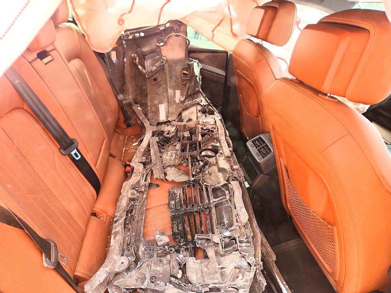 60077326 :رقم المزاد ، WA1LAAGE5NB028707 vin ، 2022 Audi E-tron مزاد بيع