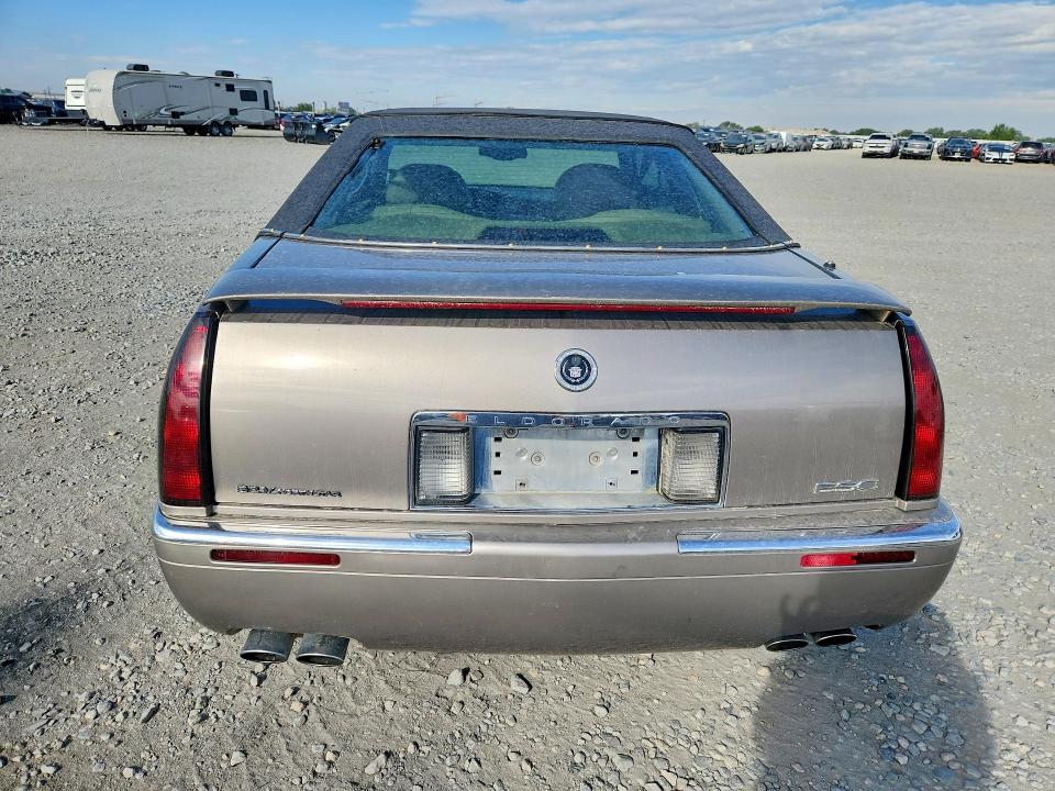 60522686 :رقم المزاد ، 1G6EL12Y51B104448 vin ، 2001 Cadillac Eldorado مزاد بيع