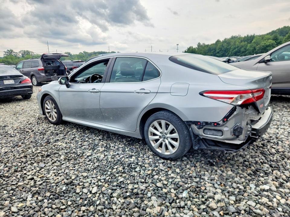 Продаж на аукціоні авто 2018 Toyota Camry, vin: 4T1B11HK0JU108187, номер лоту: 61488126