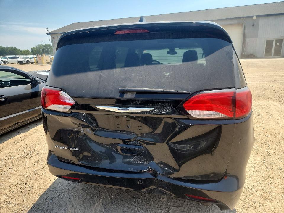 60597576 :رقم المزاد ، 2C4RC1DGXHR609514 vin ، 2017 Chrysler Pacifica مزاد بيع