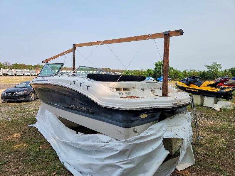 61130816 :رقم المزاد ، FGBV0686B313 vin ، 2013 Chaparral Boat مزاد بيع
