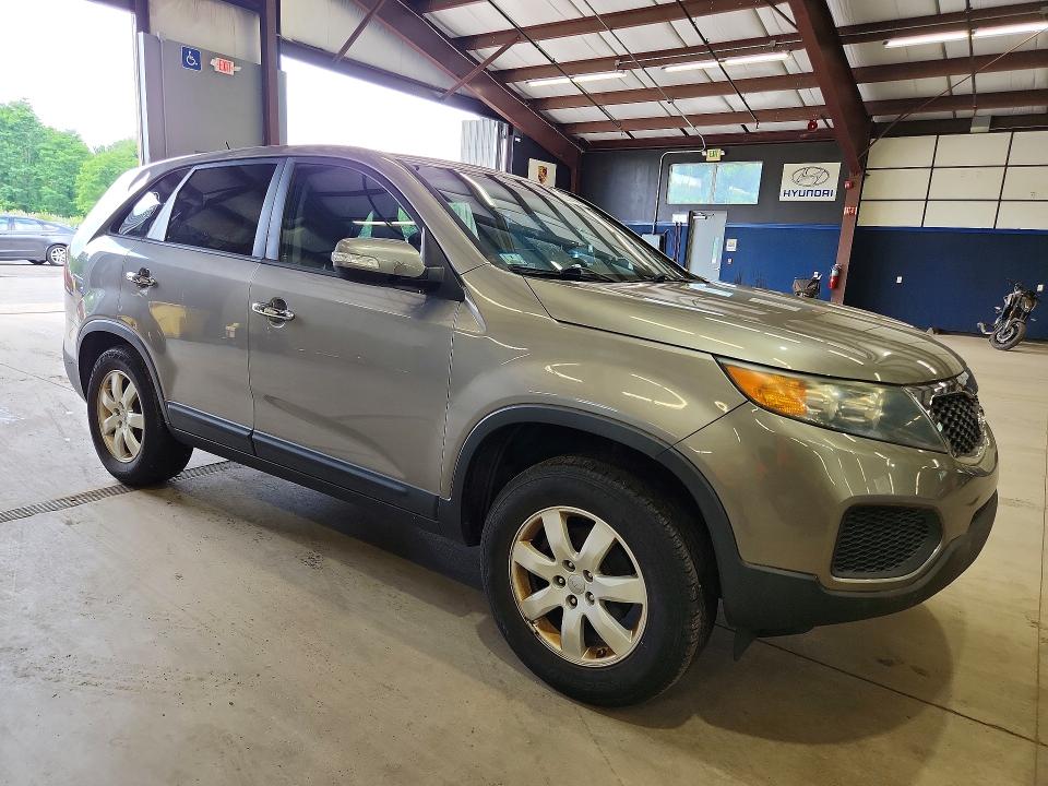 62386966 :رقم المزاد ، 5XYKT3A19DG355290 vin ، 2013 Kia Sorento مزاد بيع