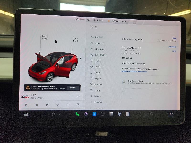 62389666 :رقم المزاد ، 5YJYGDEEXMF095958 vin ، 2021 Tesla Model Y مزاد بيع