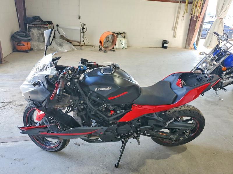60054206 :رقم المزاد ، ML5EXGJ1XSDA62807 vin ، 2025 Kawasaki Ex500 مزاد بيع